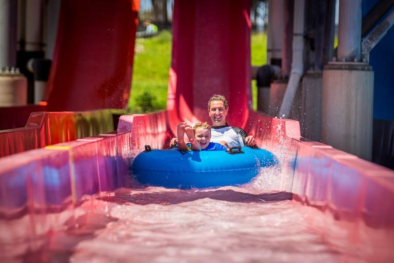 the-breakers-water-slide-raging-waters-sydney